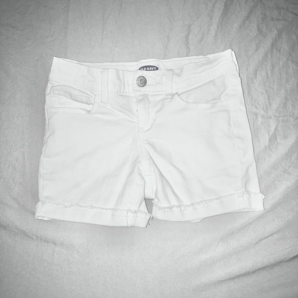 White old navy jean shorts